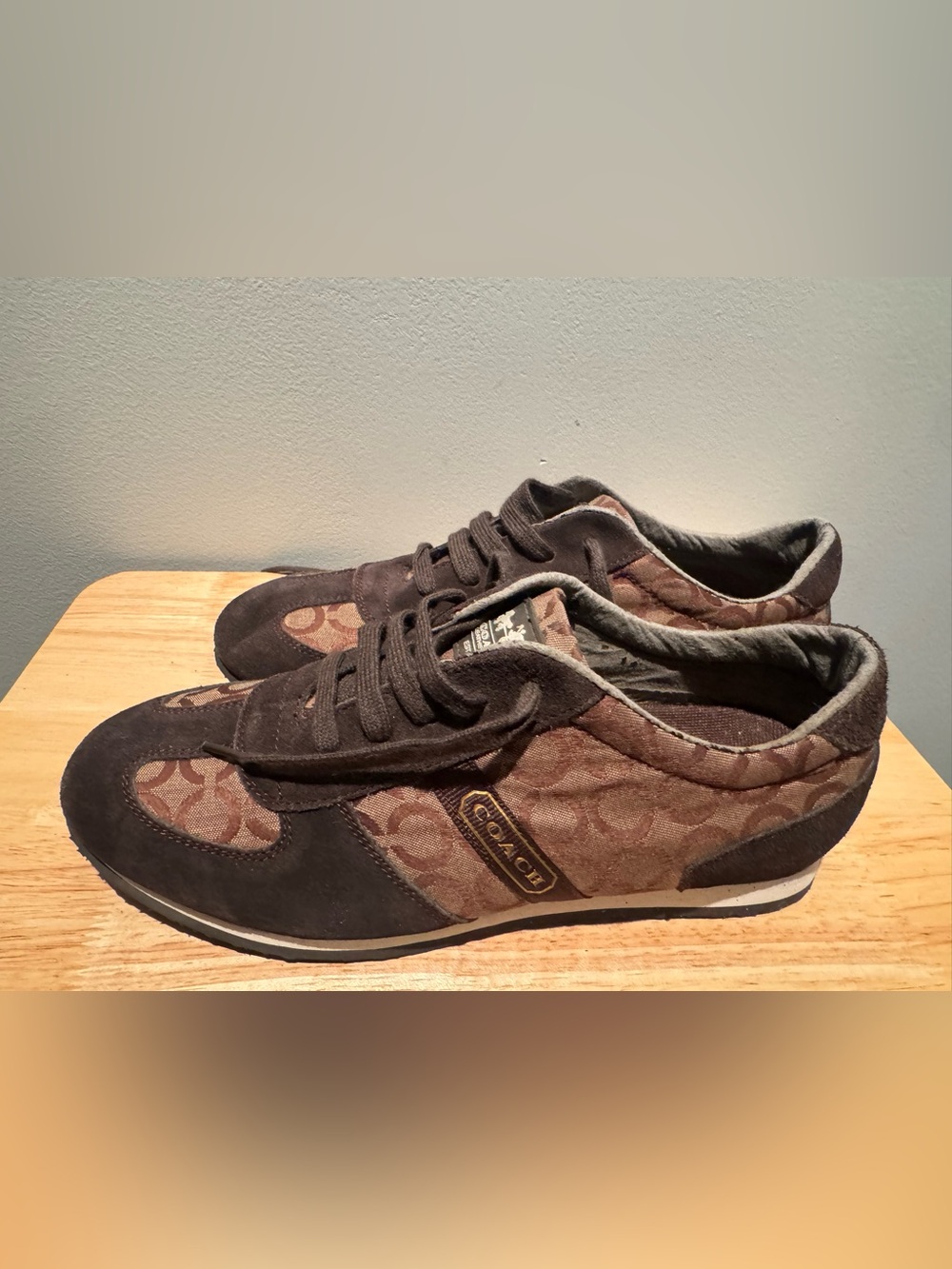Coach Women’s Brown Signature C Suede Lace-Up Sneakers Size 9